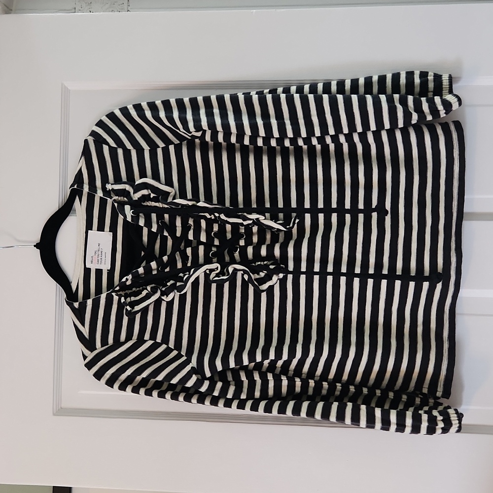 From Paris. Leon & Harper Top. Could fit XS/S